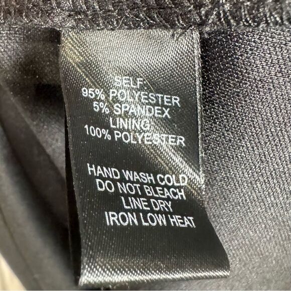 Lulu's long bell sleeve black dress with pearl details size XS - Picture 11 of 12